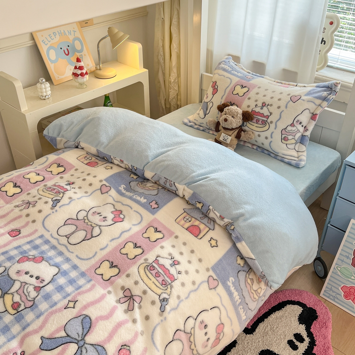 川悦生活 2025新款立体雪花绒印花四件套学生床系列二场景二 小喵甜心