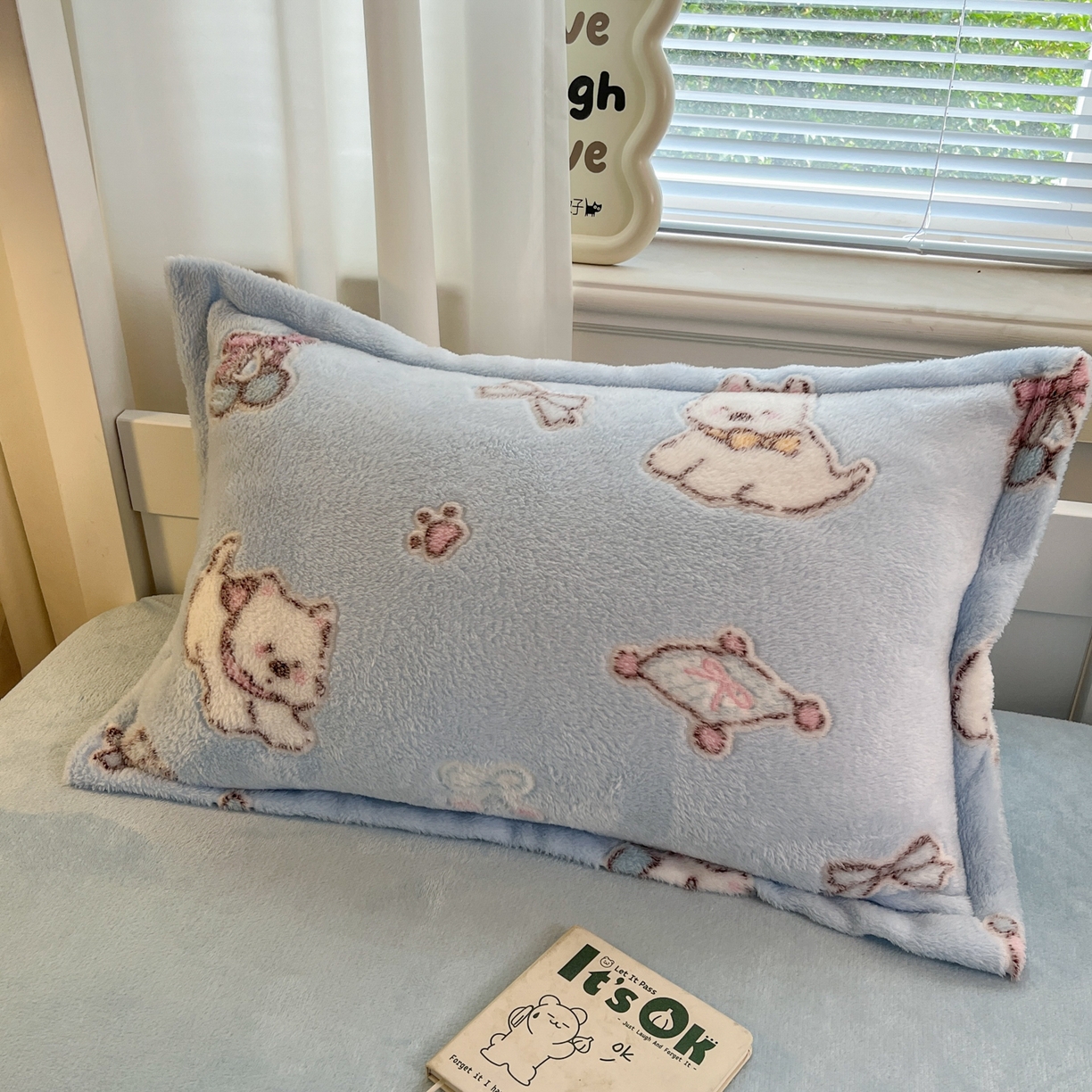 91家纺网 家纺一手货源 找家纺 川悦生活 2025新款立体雪花绒印花四件套学生床系列二场景二 奶蓝小汪蓝