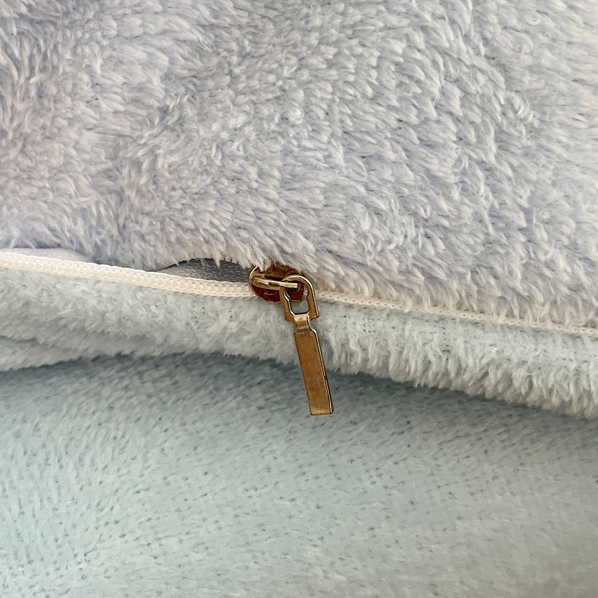 91家纺网 家纺一手货源 找家纺 川悦生活 2025新款立体雪花绒印花四件套学生床系列二场景二 叮咚星星