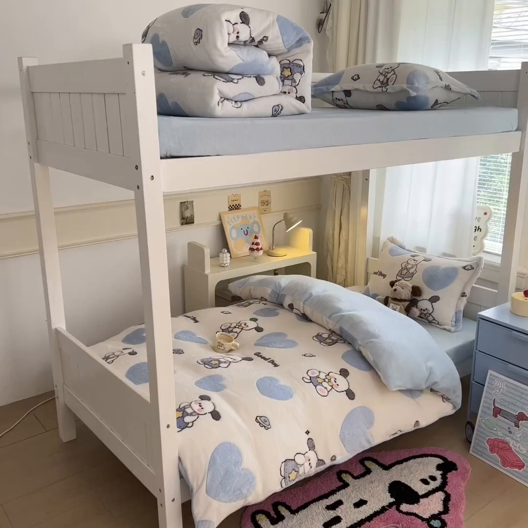 91家纺网 家纺一手货源 找家纺 川悦生活 2025新款立体雪花绒印花四件套学生床系列二场景二 快乐西高地