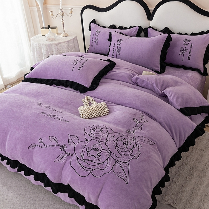 91家纺网 家纺一手货源 找家纺 （总）舒咪欧 2025新款加厚全消光全消光牛奶绒纯色法式刺绣花边款婚庆大红四件套