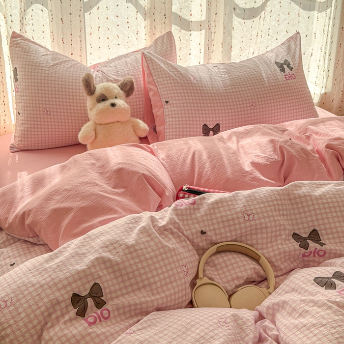 91家纺网 家纺一手货源 找家纺 艾特你 2025新款云感双层纱卡通萌趣四件套 遇见-少女日记