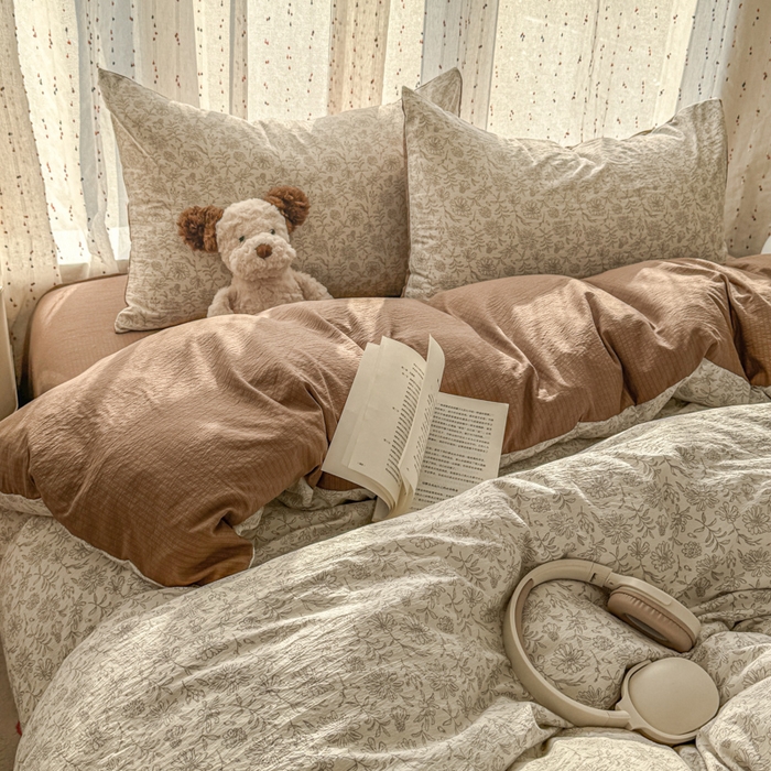 91家纺网 家纺一手货源 找家纺 艾特你 2025新款云感双层纱卡通萌趣四件套 遇见-长青藤