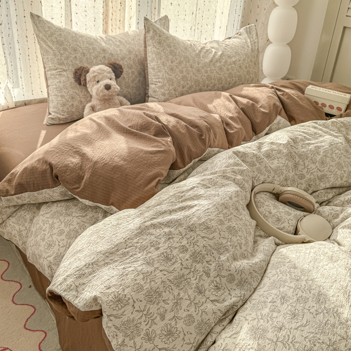 91家纺网 家纺一手货源 找家纺 艾特你 2025新款云感双层纱卡通萌趣四件套 遇见-长青藤