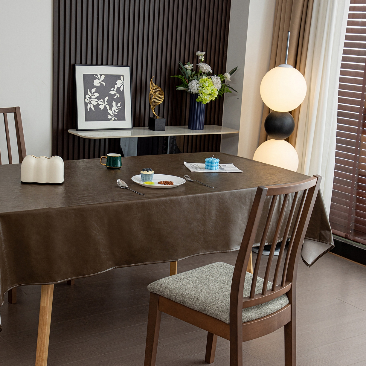 91家纺网 家纺一手货源 找家纺 沐沐家纺 2026新款油蜡皮桌布 棕色