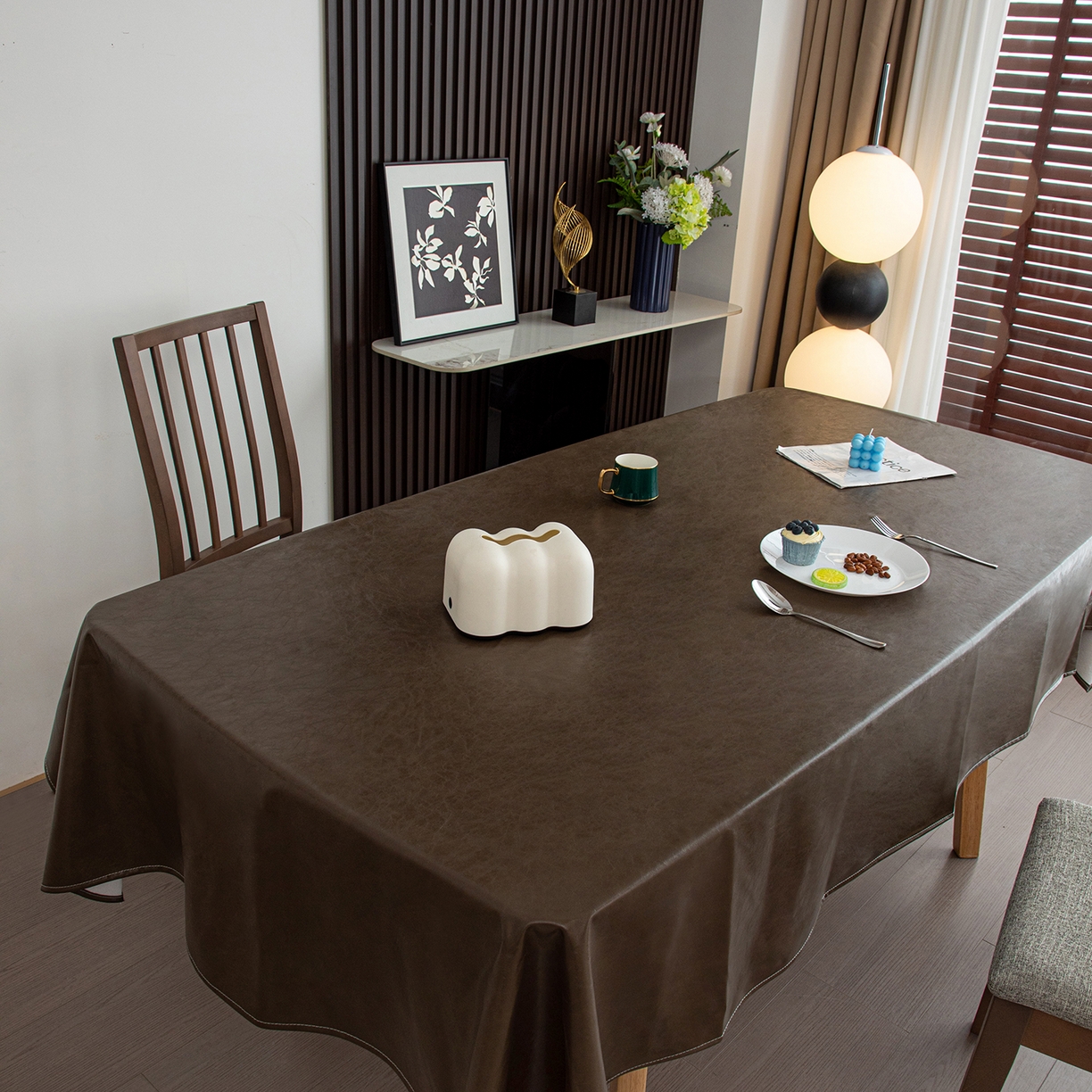 91家纺网 家纺一手货源 找家纺 沐沐家纺 2026新款油蜡皮桌布 棕色