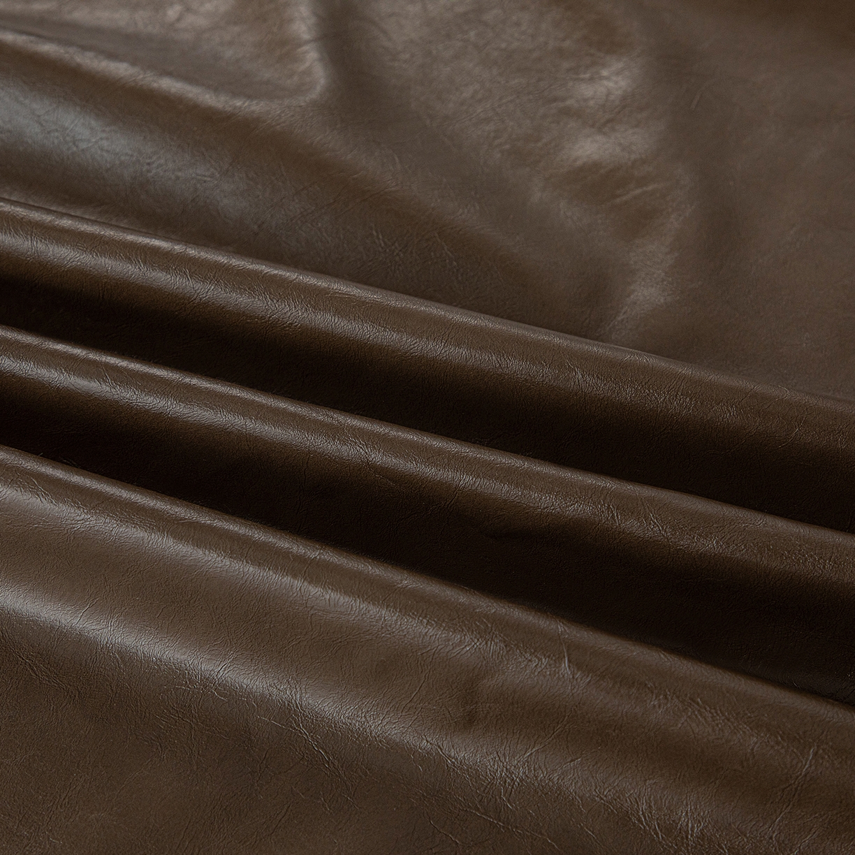 91家纺网 家纺一手货源 找家纺 沐沐家纺 2026新款油蜡皮桌布 棕色