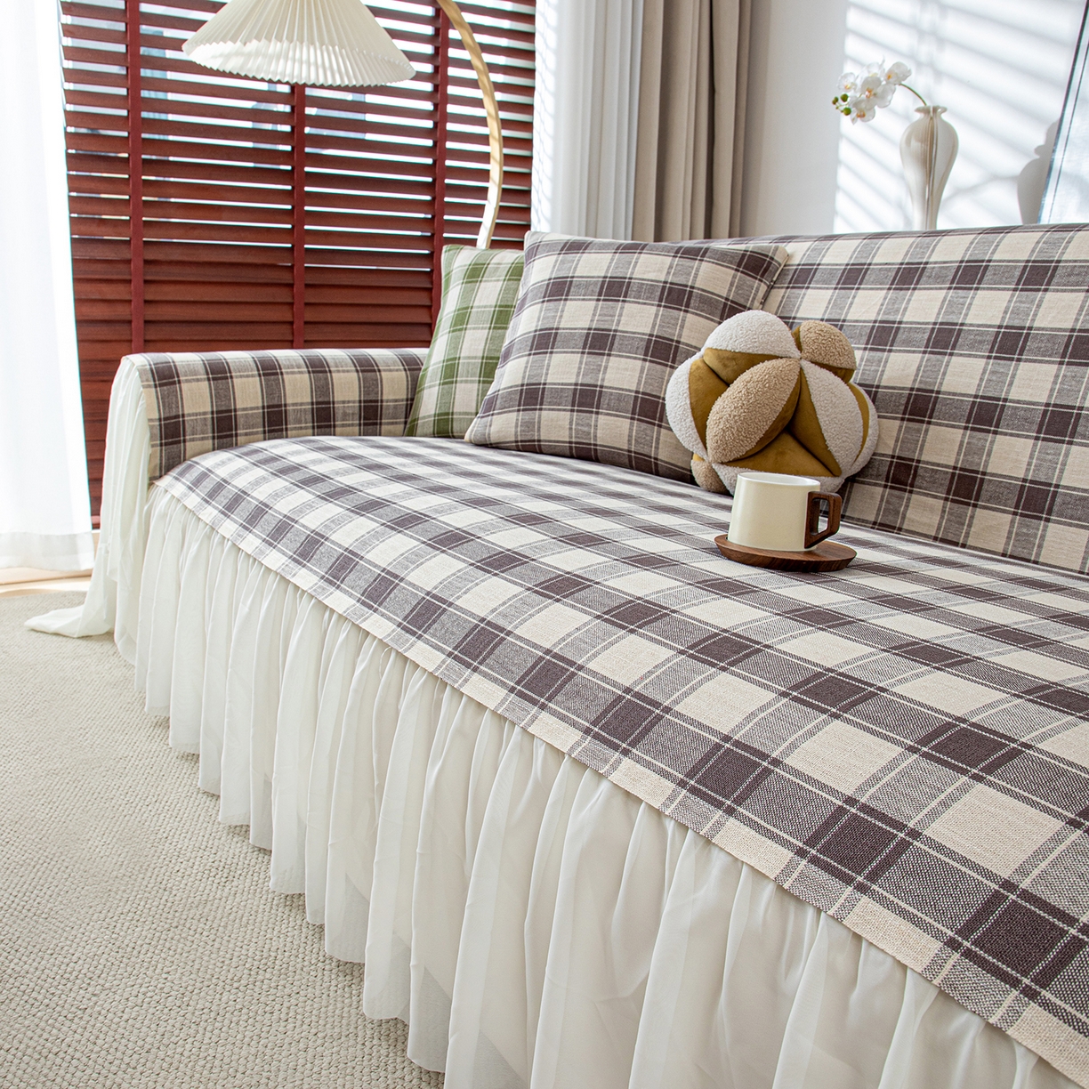 91家纺网 家纺一手货源 找家纺 沐沐家纺 2026新款棋格裙边沙发巾 灰棋格