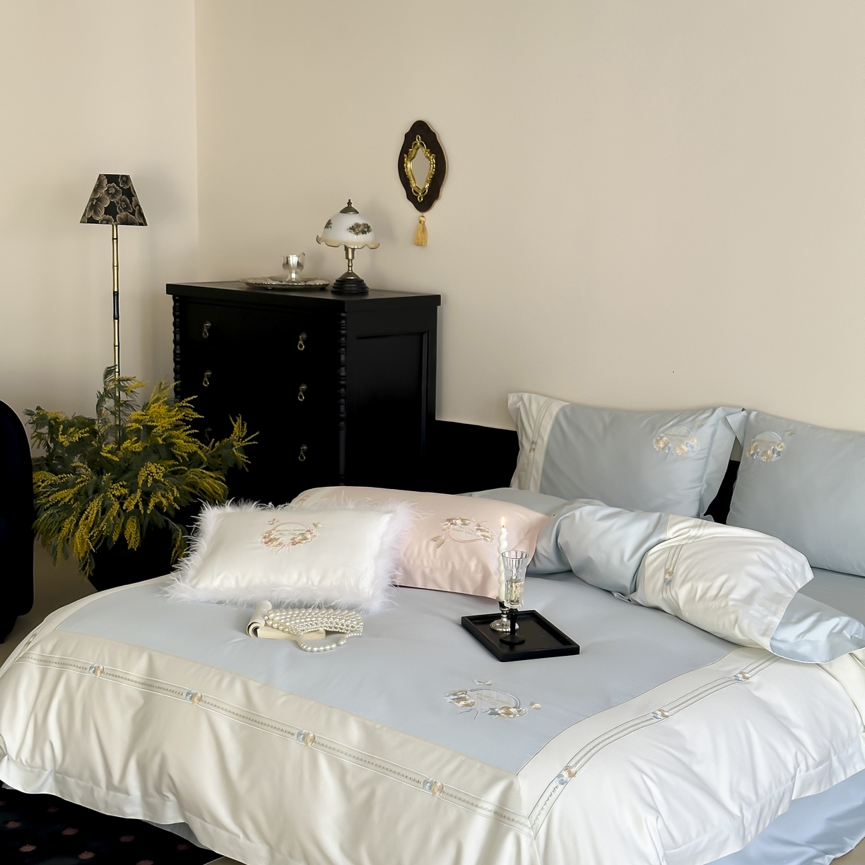 91家纺网 家纺一手货源 找家纺 （总）初拾 2025新款100s全棉小法式刺绣四件套—美杜莎