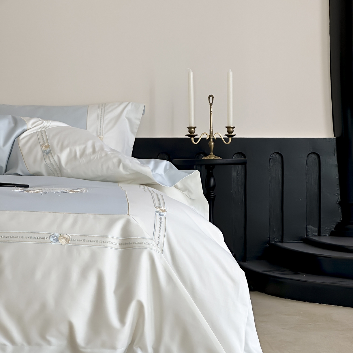 91家纺网 家纺一手货源 找家纺 （总）初拾 2025新款100s全棉小法式刺绣四件套—美杜莎