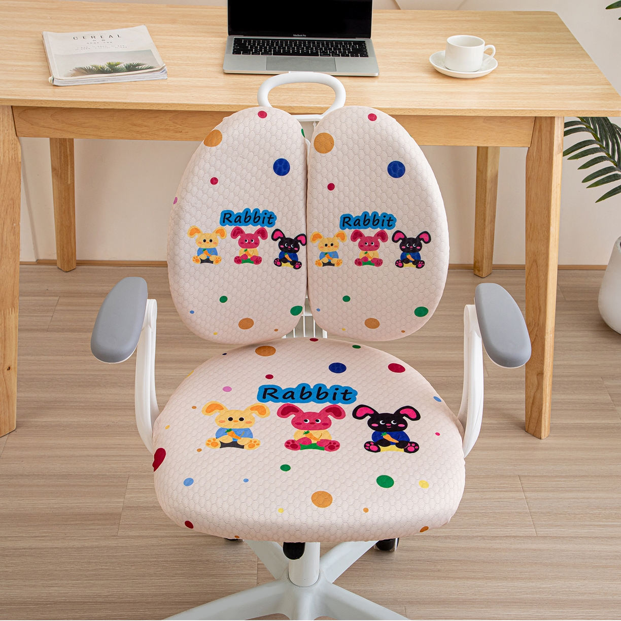 91家纺网 家纺一手货源 找家纺 沐沐家纺 2026新款冰豆豆学习椅套 彩虹兔兔