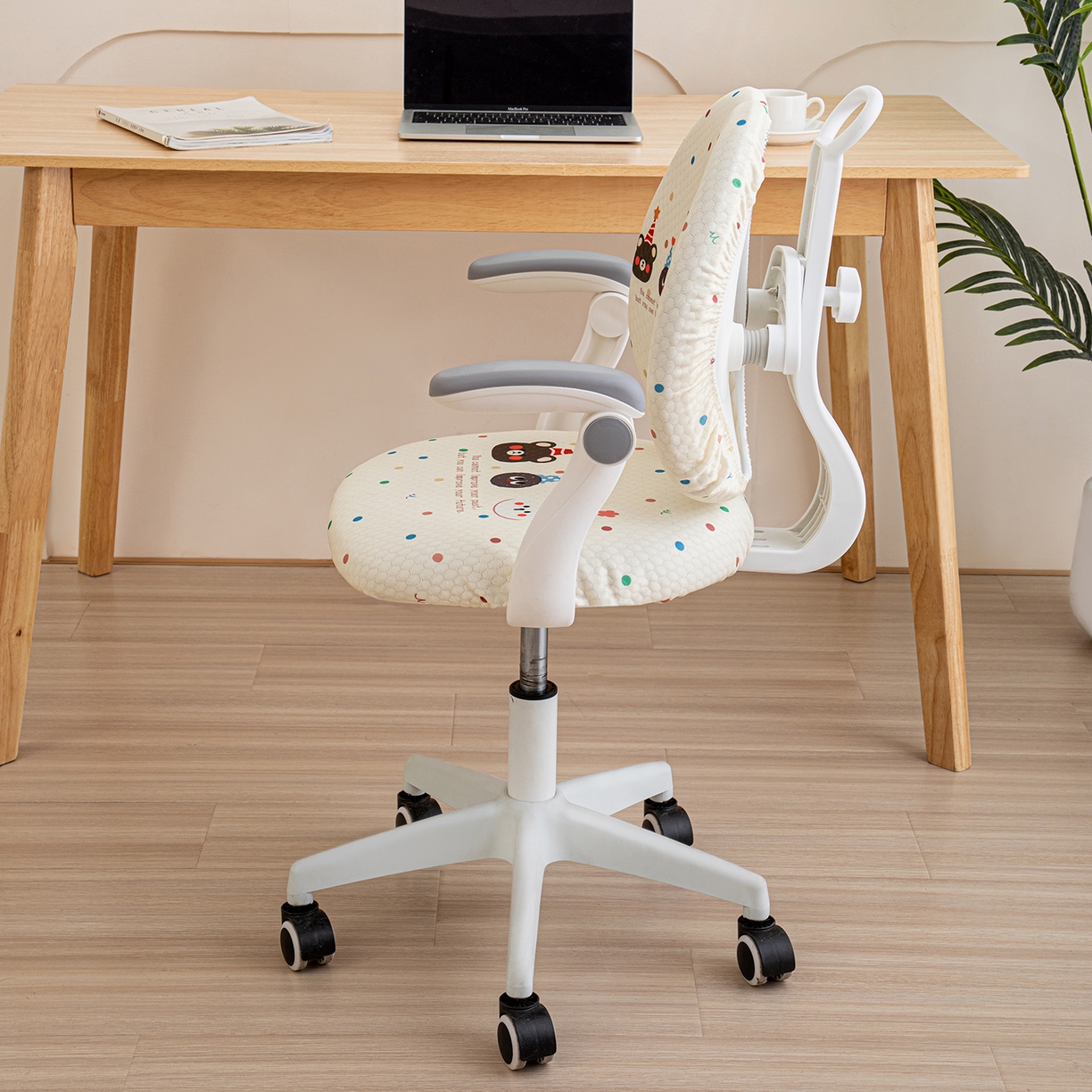 91家纺网 家纺一手货源 找家纺 沐沐家纺 2026新款冰豆豆学习椅套 萌宠派对