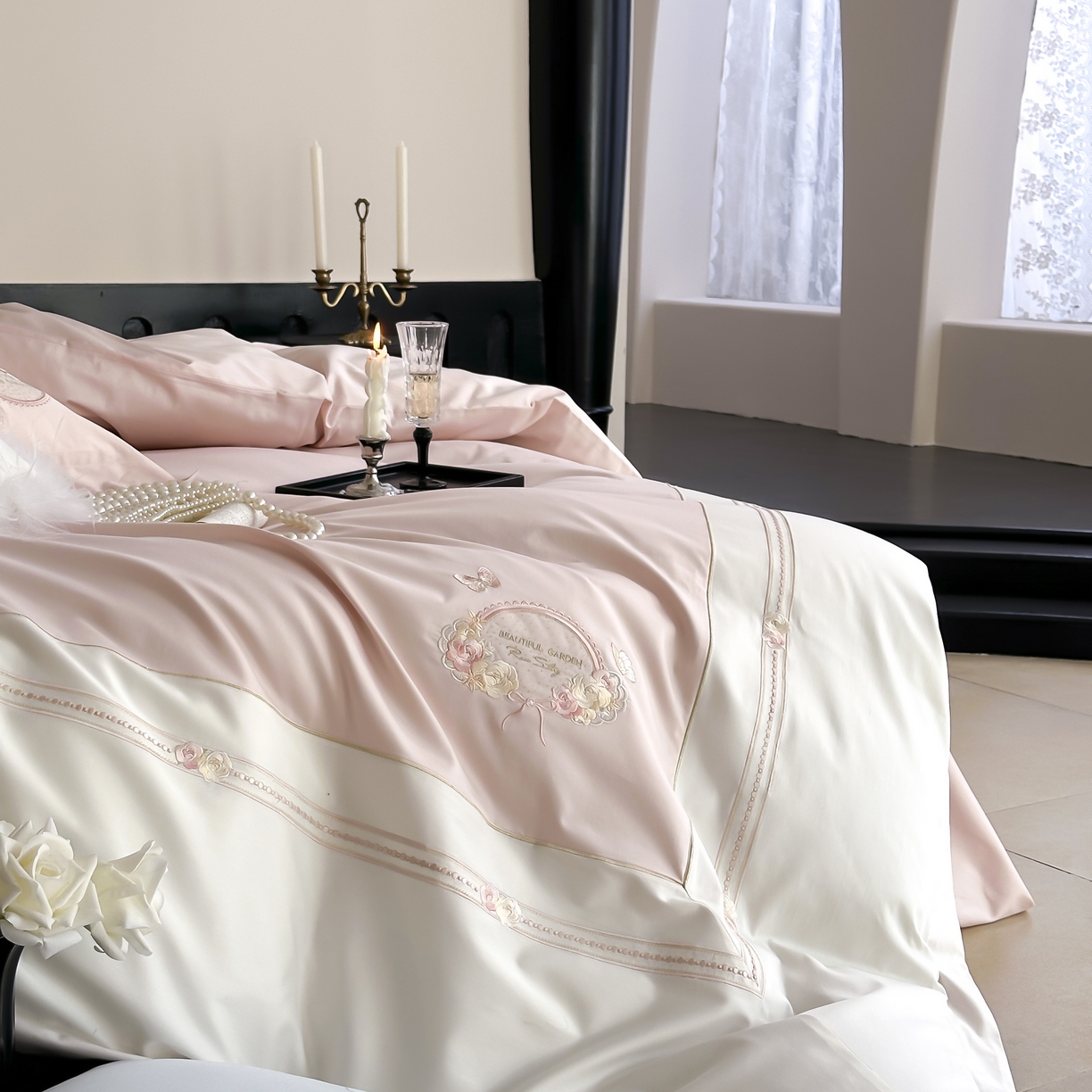 91家纺网 家纺一手货源 找家纺 初拾 2025新款100s全棉小法式刺绣四件套—美杜莎 美杜莎-少女粉