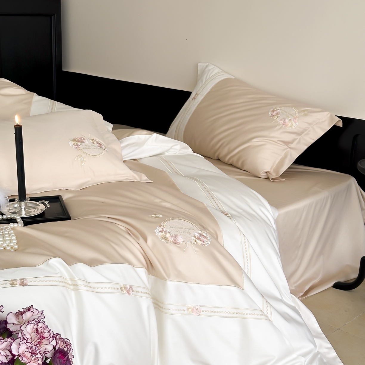 91家纺网 家纺一手货源 找家纺 初拾 2025新款100s全棉小法式刺绣四件套—美杜莎 美杜莎-香槟驼