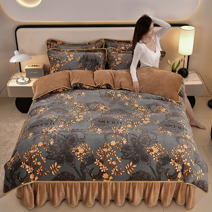 91家纺网 家纺一手货源 找家纺 （总）诺梵家纺 2025新款8斤加厚保暖金貂绒牛奶绒印花四件套