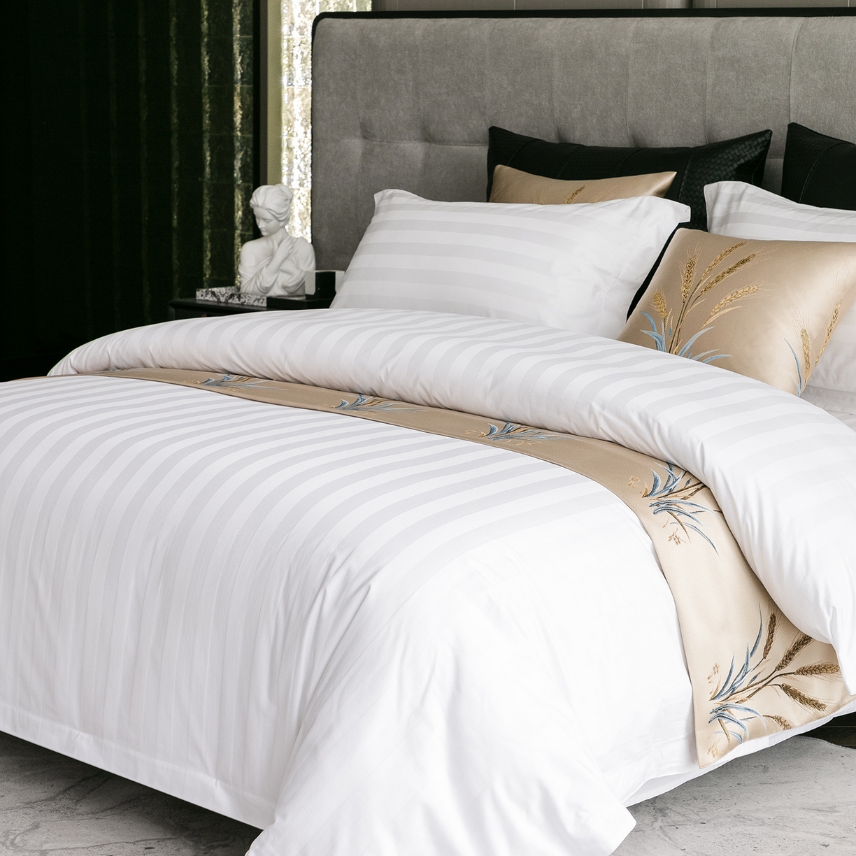 91家纺网 家纺一手货源 找家纺 澜昕 星级酒店床单被套床笠缎条纯棉四件套三件套 60*40暗纹缎条款可定制刺绣