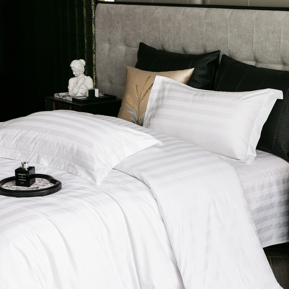 91家纺网 家纺一手货源 找家纺 澜昕 星级酒店床单被套床笠缎条纯棉四件套三件套 60*40暗纹缎条款可定制刺绣