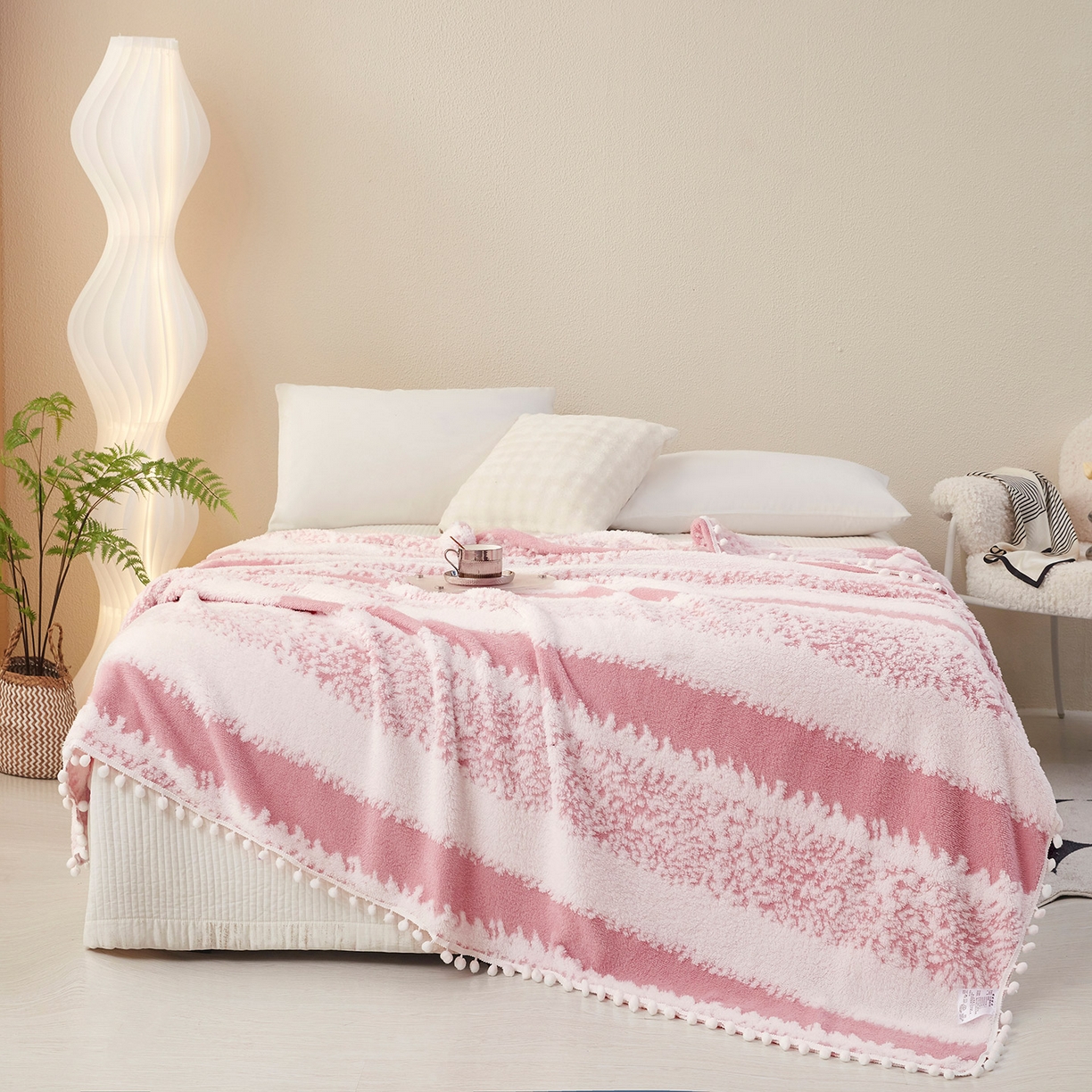 91家纺网 家纺一手货源 找家纺 （总）肖恩毯业 2025新款阳离子双色提花雪球梦语小球毯