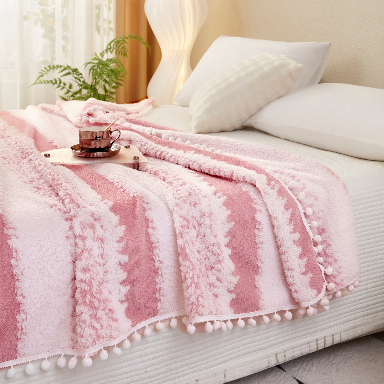 91家纺网 家纺一手货源 找家纺 肖恩毯业 2025新款阳离子双色提花雪球梦语小球毯 雪球梦语桃粉