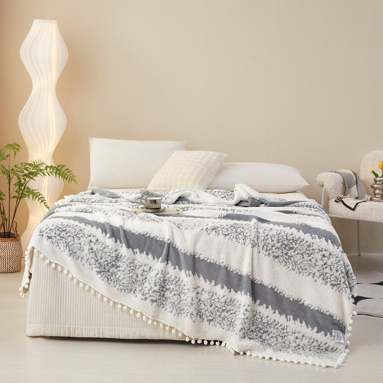 肖恩毯业 2025新款阳离子双色提花雪球梦语小球毯 雪球梦语烟灰