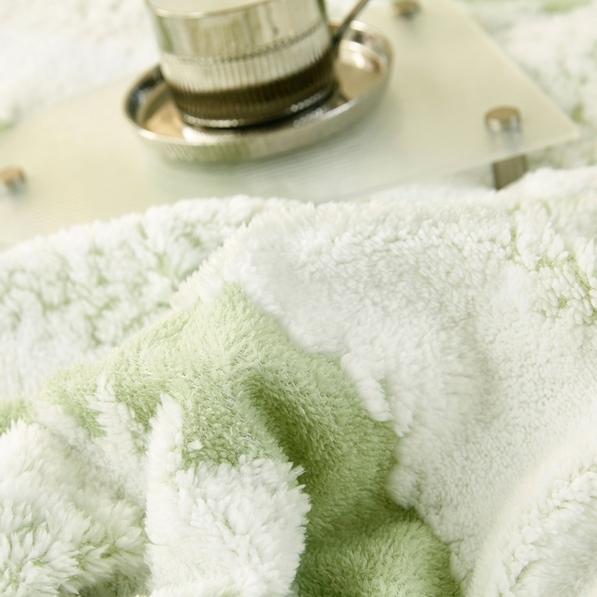 91家纺网 家纺一手货源 找家纺 肖恩毯业 2025新款阳离子双色提花雪球梦语小球毯 雪球梦语雅绿