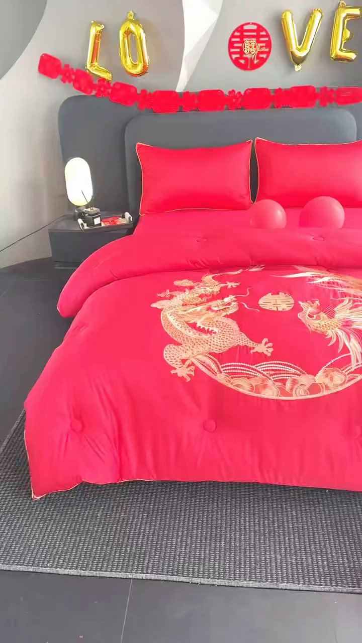 91家纺网 家纺一手货源 找家纺 （总）壹张床 2025新款婚庆被子磨毛绣花大豆春秋被冬被喜被芯