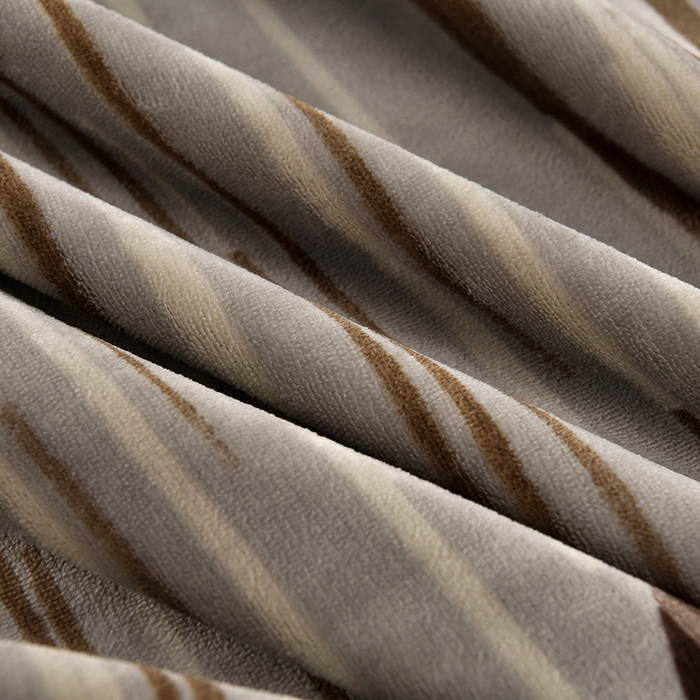 91家纺网 家纺一手货源 找家纺 诺梵家纺 2025新款8斤加厚保暖金貂绒牛奶绒印花四件套卡布奇诺