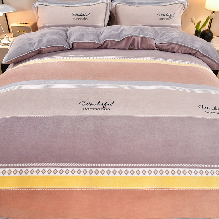 91家纺网 家纺一手货源 找家纺 诺梵家纺 2025新款8斤加厚保暖金貂绒牛奶绒印花四件套轻奢生活