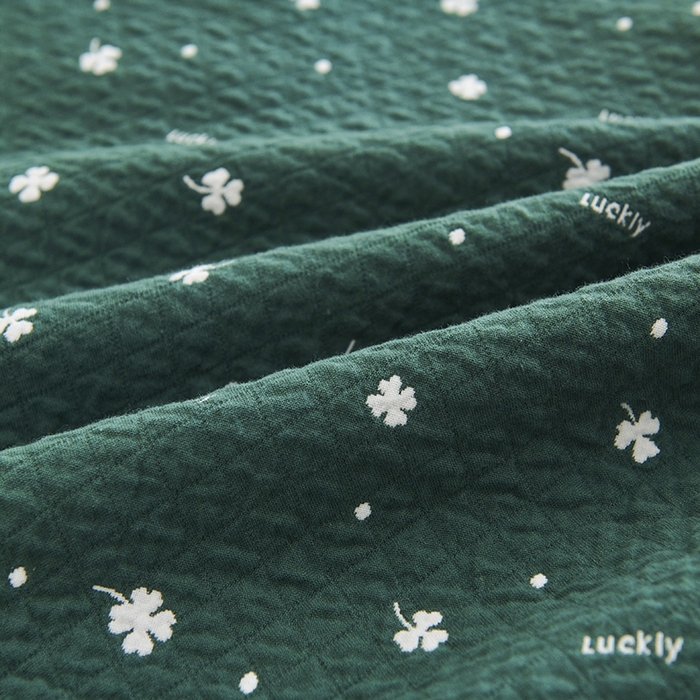 91家纺网 家纺一手货源 找家纺 悦然毛巾被 2025新款全棉纯棉三层纱水洗枕巾 银杏叶草绿