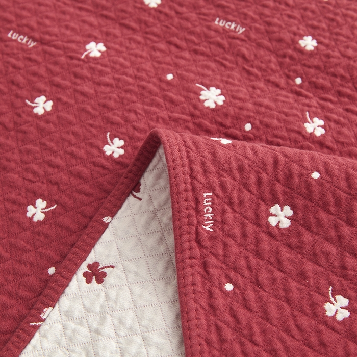 91家纺网 家纺一手货源 找家纺 悦然毛巾被 2025新款全棉纯棉三层纱水洗枕巾 银杏叶红