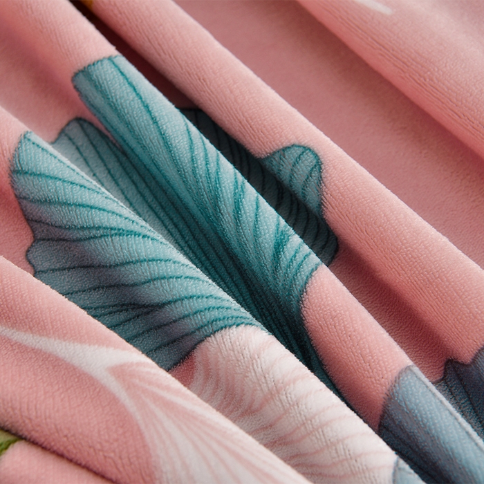 91家纺网 家纺一手货源 找家纺 诺梵家纺 2025新款8斤加厚保暖金貂绒牛奶绒印花四件套一叶知秋-粉