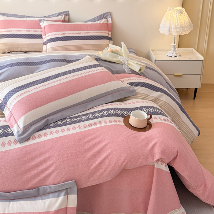 91家纺网 家纺一手货源 找家纺 铭浩 2025新款纯棉棉加厚磨毛升级喷气面料全棉四件套三件套 印象前线-粉