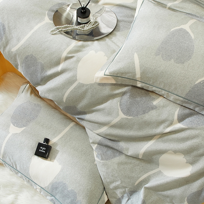 91家纺网 家纺一手货源 找家纺 帛美家纺 2025新款全棉加厚款数码印花磨毛四件套 人间茶白