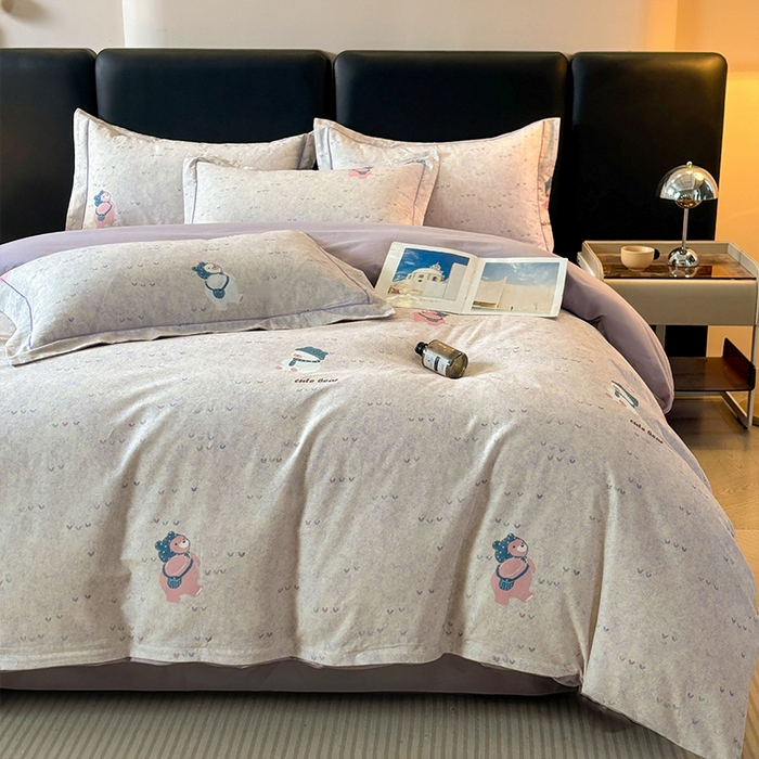 91家纺网 家纺一手货源 找家纺 帛美家纺 2025新款全棉加厚款数码印花磨毛四件套 幸运熊