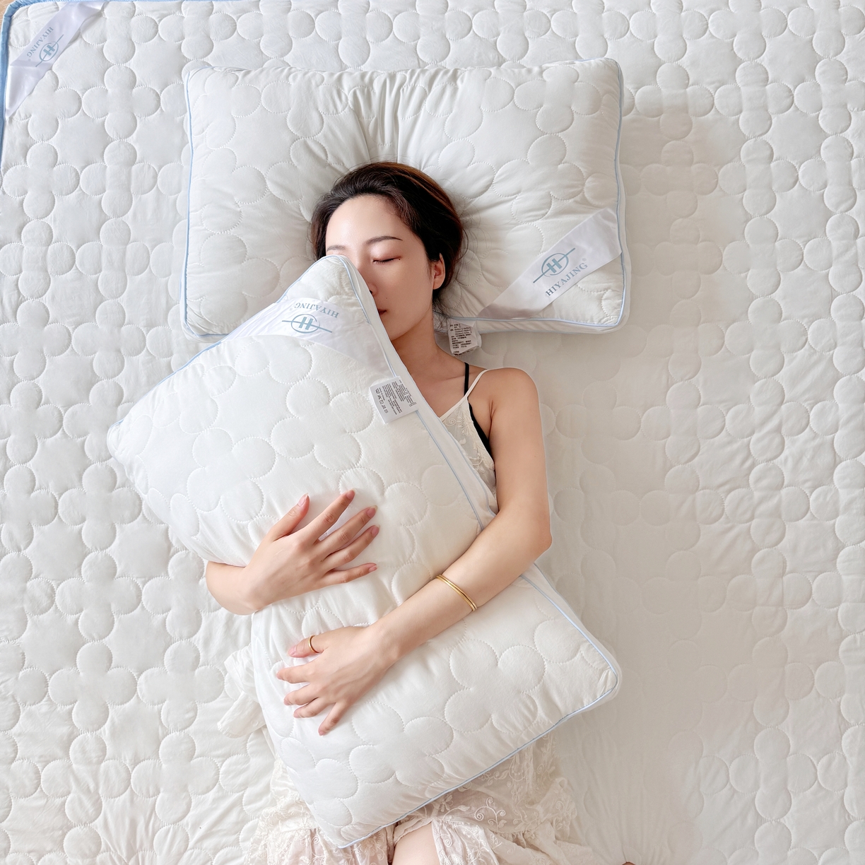 91家纺网 家纺一手货源 找家纺 （总）兜米家居 2025新款可机洗双面绗缝立体防螨云朵枕芯枕头