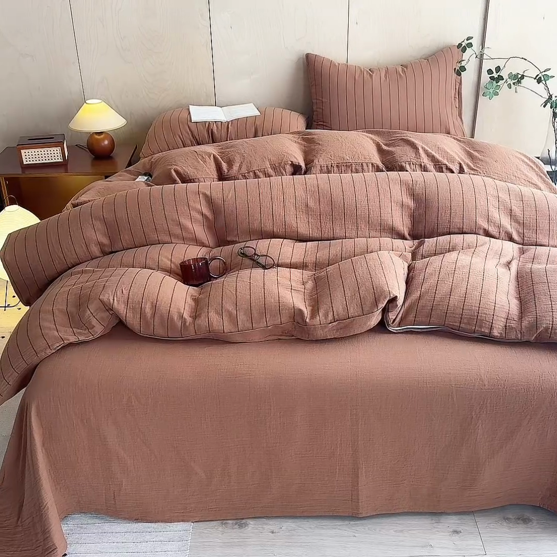 91家纺网 家纺一手货源 找家纺 棉小二 2025新款全棉色织条纹双层纱四件套 条纹驼