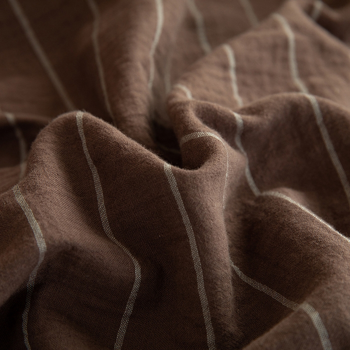 91家纺网 家纺一手货源 找家纺 棉小二 2025新款全棉色织条纹双层纱四件套 条纹咖