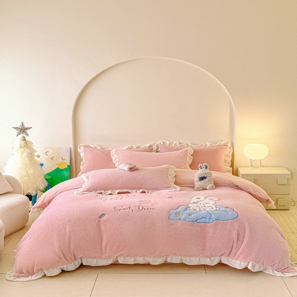 宝薇 2025新款高克重绒兔兔雪貂绒贴布绣四件套 云朵兔-公主粉