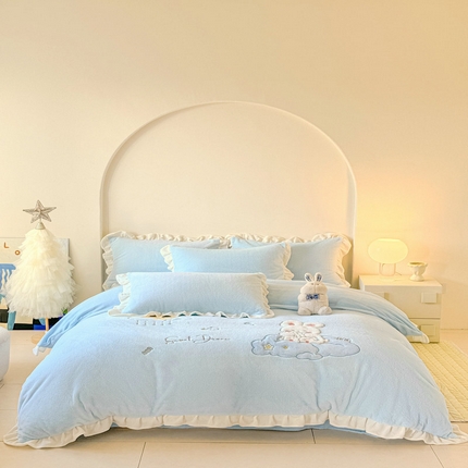 宝薇 2025新款高克重绒兔兔雪貂绒贴布绣四件套 云朵兔-天空蓝