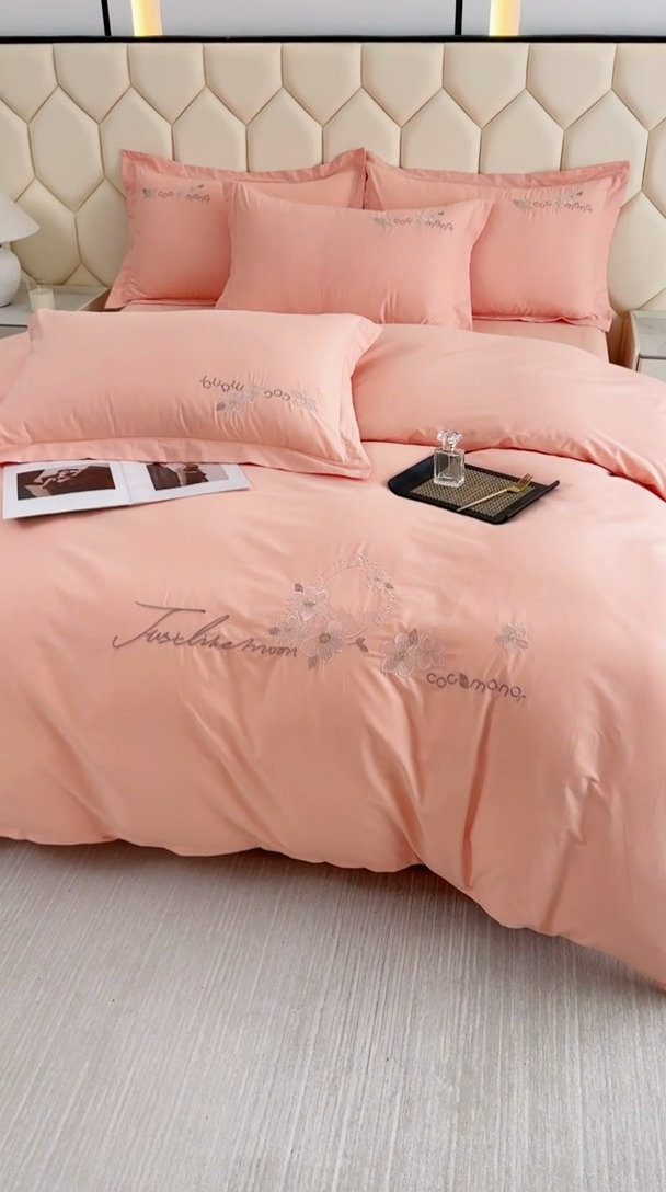 91家纺网 家纺一手货源 找家纺 江南春家纺 【柔-轻密】2025秋冬133x76高精密刺绣100%全棉四件套 【柔-轻密】春漫-果冻玉