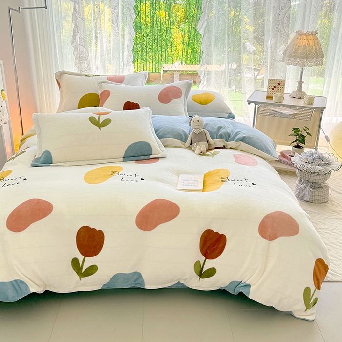 91家纺网 家纺一手货源 找家纺 家贝爱 2025新款A类牛奶绒印花四件套 满城春色