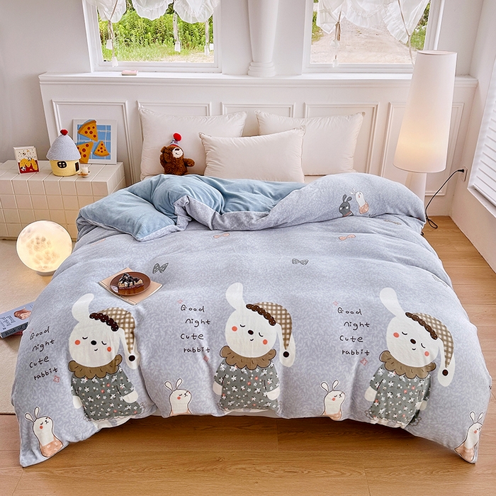 91家纺网 家纺一手货源 找家纺 家贝爱 2025新款A类牛奶绒印花四件套 好伙伴