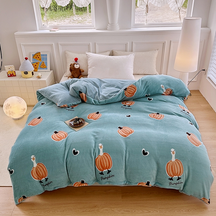 91家纺网 家纺一手货源 找家纺 家贝爱 2025新款A类牛奶绒印花四件套 南瓜派对