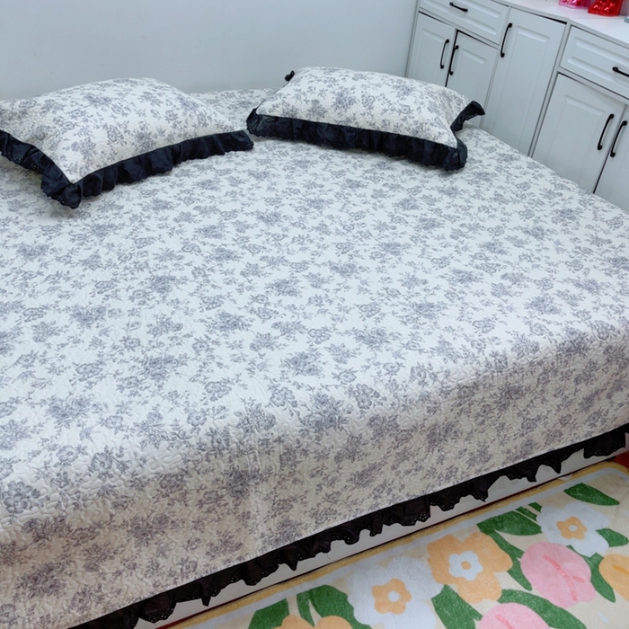 91家纺网 家纺一手货源 找家纺 暖居 2025新款纯棉绗缝夹棉榻榻米支持定制防滑全棉印花小碎花农村大炕盖三件套系列 白山茶