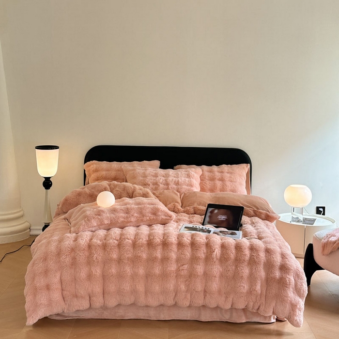 91家纺网 家纺一手货源 找家纺 酱子 2024新款高克重大兔绒牛奶绒四件套 豆沙