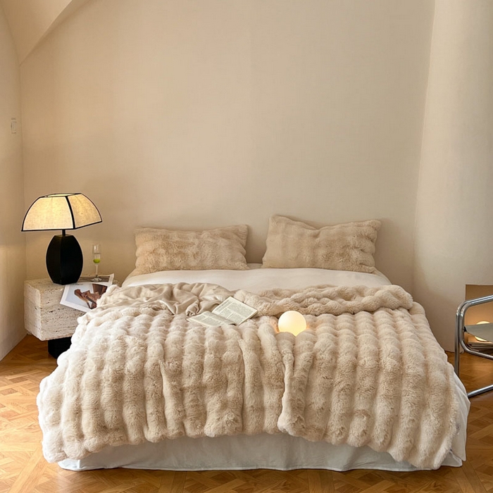 91家纺网 家纺一手货源 找家纺 （总）酱子 2024新款高克重大牛奶绒被套毯毛毯