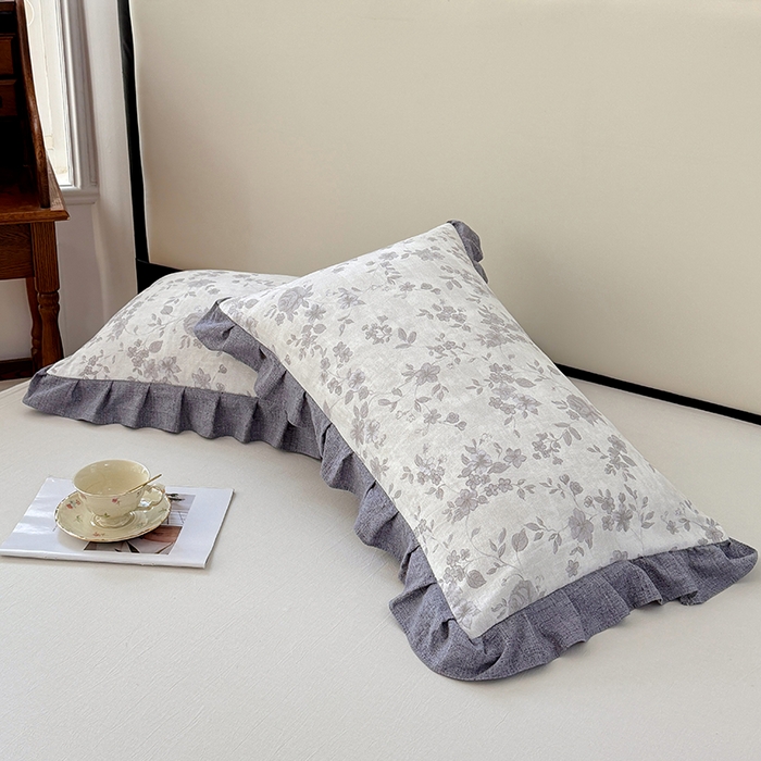 91家纺网 家纺一手货源 找家纺 梦舒羽 2025新款可水洗原麻花边枕套宿舍单人枕芯套枕头套内胆套仿亚麻 花之舞