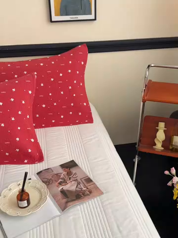 91家纺网 家纺一手货源 找家纺 悦然毛巾被 2025新款全棉纯棉三层纱水洗枕巾 银杏叶红