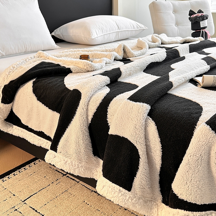 91家纺网 家纺一手货源 找家纺 沐棉家居 2025新款双层提花羊羔绒毛毯毯子 波浪纹