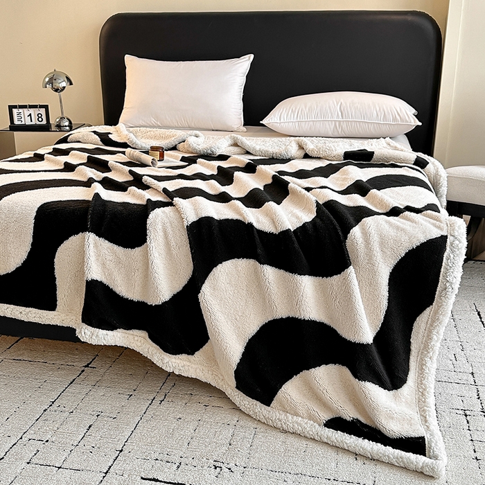 91家纺网 家纺一手货源 找家纺 沐棉家居 2025新款双层提花羊羔绒毛毯毯子 波浪纹